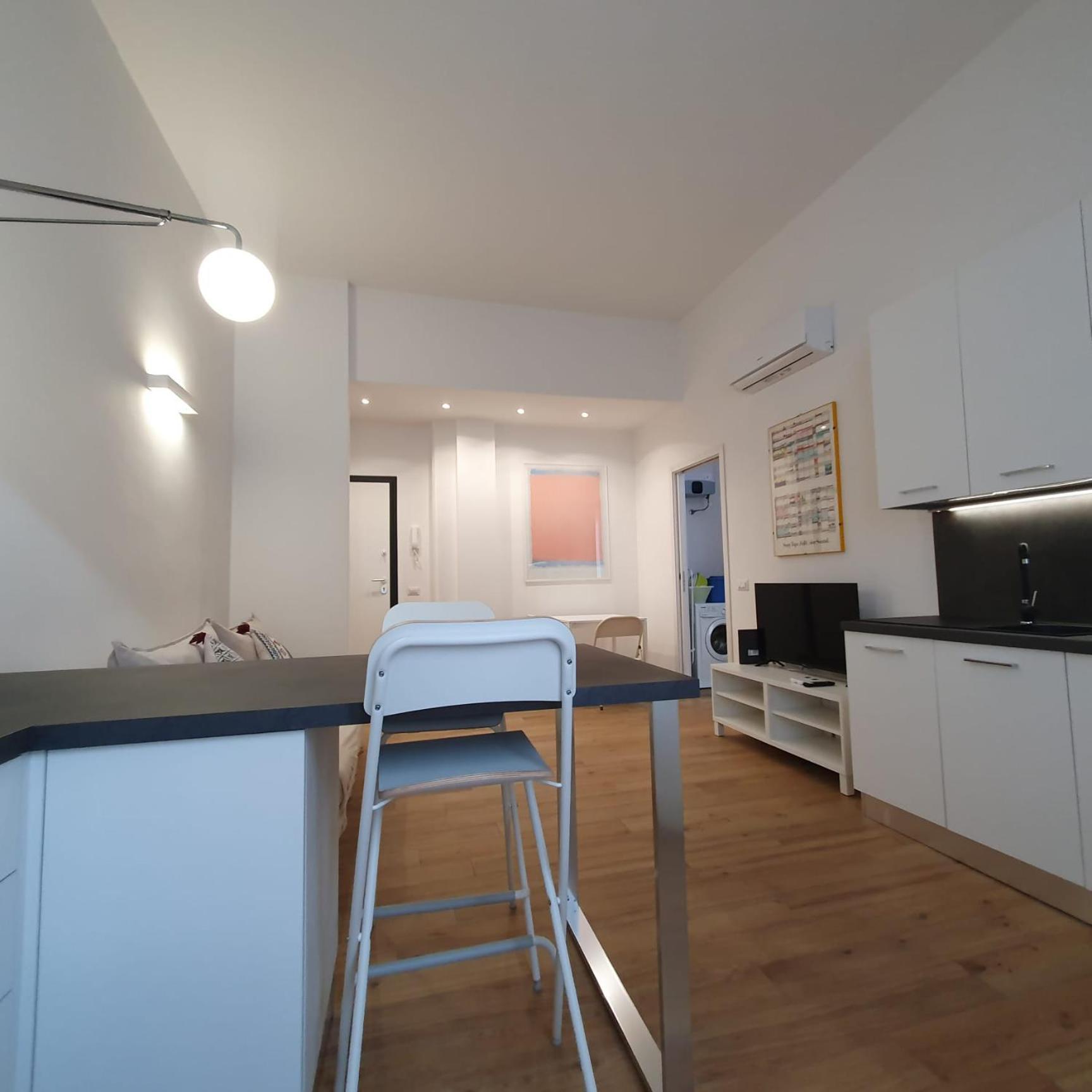 Appartement Bnbutler - Grasselli, 8 - Comfy And Newly Renovated à Milan Extérieur photo